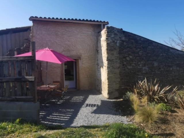Gite Mimosa Saint-Florent-des-Bois Buitenkant foto